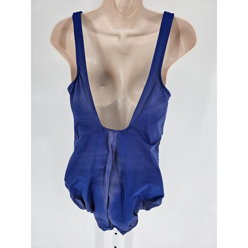 Traje de baño Croft & Barrow para mujer talla 12 de una pieza púrpura liso cuello en V Foto 3 de 4