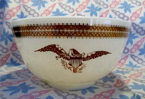 Vintage Pyrex Federal Eagle 478-B 1 1/2 QT Mixing Bowl PyrexWare Gold Band Eagle
