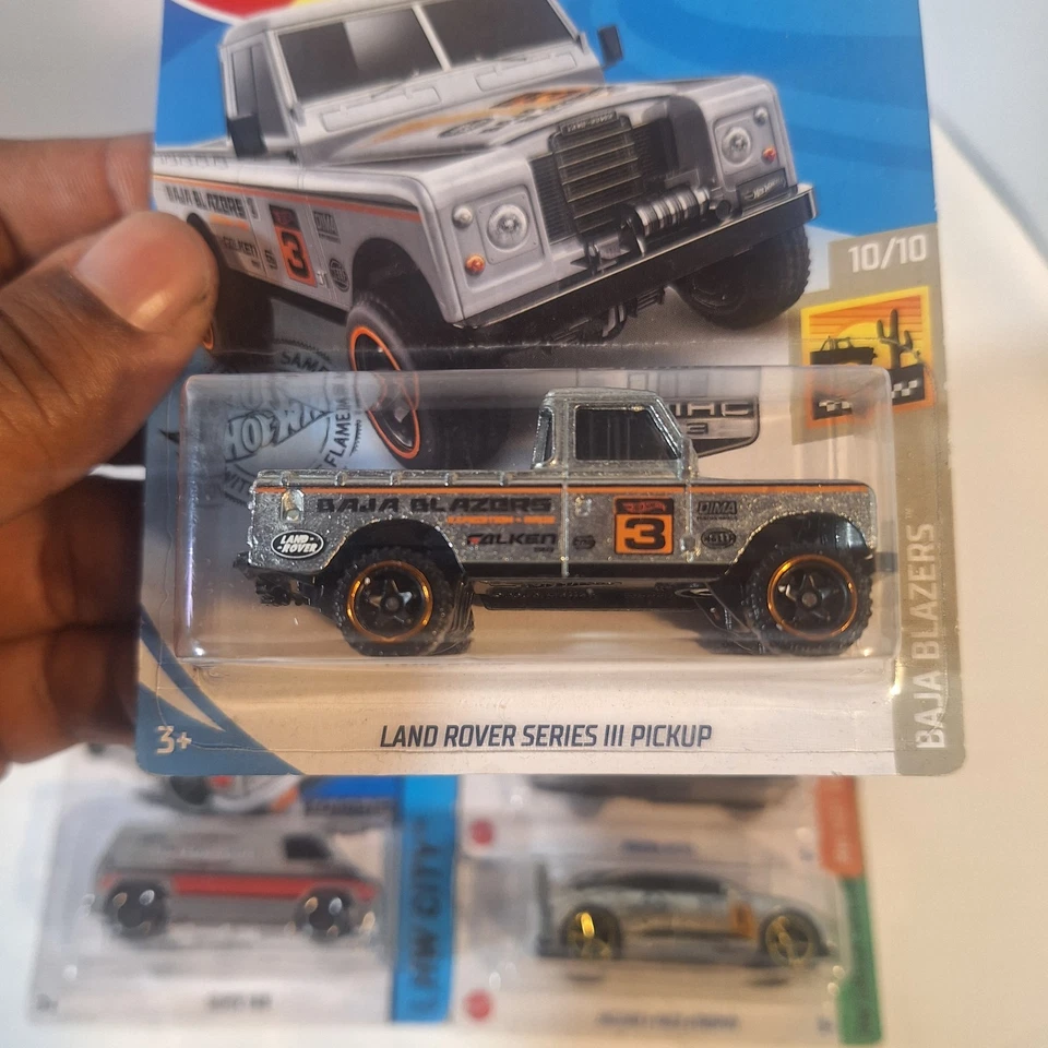 Hot Wheels Zamac 5 Cars Repu Mercedes Van Rover & Jaguar - Image 2 of 4