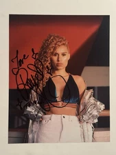 RAYE SIGNED 8x10 PHOTO PRADA SINGER AUTOGRAPHED VERY RARE RACHEL KEEN COA
