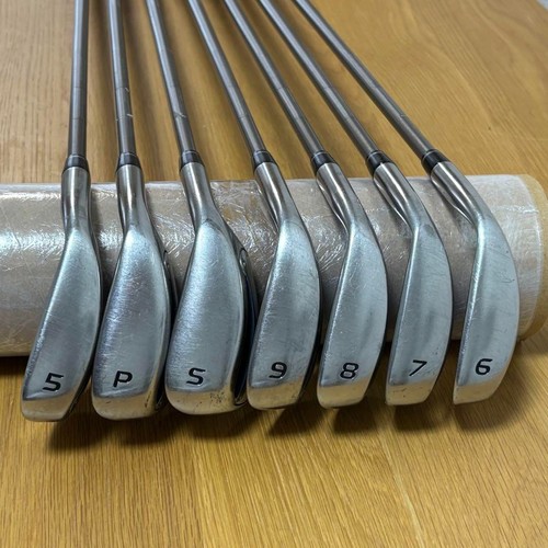 Ladies NIKE GOLF SLINGSHOT 7pcs Iron Set 5-9/P.S Flex-W With Shoulder Bag F/S - Picture 4 of 10