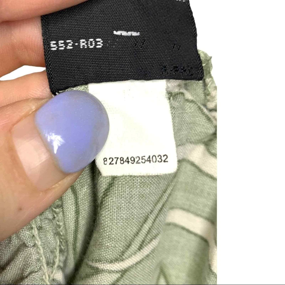 Erika Women's Petite XL Green Palm Leaf Butterfly Print Tank Top Smocked Detail - Image 4 of 4