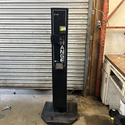 1 American Changer AC101 Coin Change Machine 1 & 5 bills & Base Stand ...