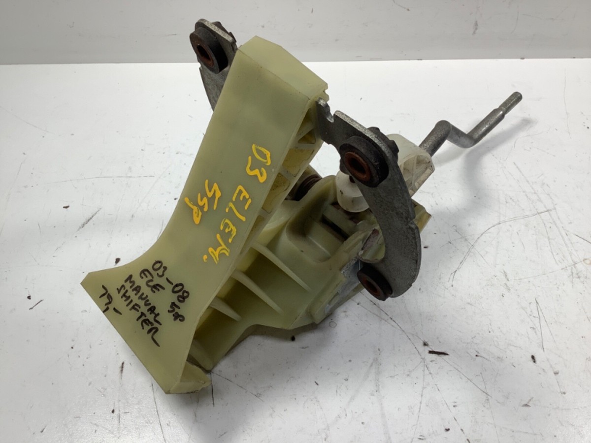03-08 Honda Element 5 Speed MT Shifter Change Lever Sub-Assy 54100