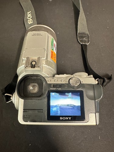Sony Cyber-shot DSC-F717 4.9MP Digitalkamera - Silber Gebraucht - Bild 2 von 8