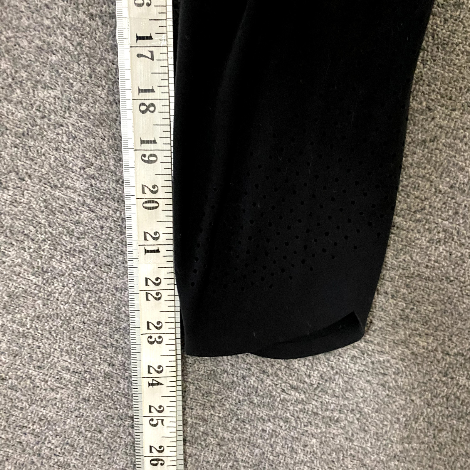 Athleta Women's Size Medium Solid Black Nylon Cro… - image 10