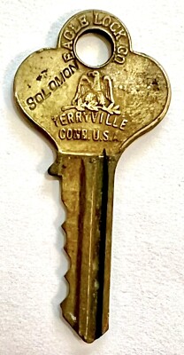 Vintage Old Antique Eagle Lock Co Terryville Conn Padlock Brass Key  USA
