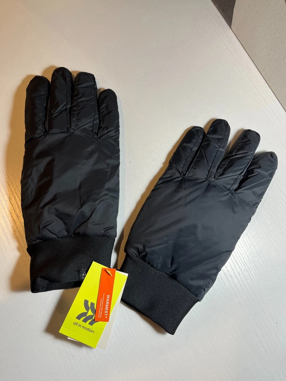 All in Motion Mens Gel Gripper Touchscreen Compatible Puffer Gloves Black Sz M/L