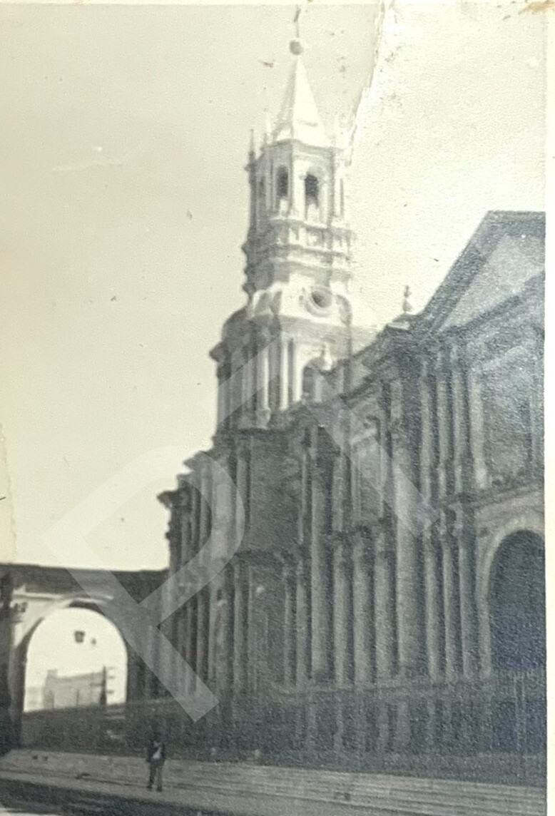 Picture 1 of 4
