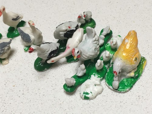 19 - Vintage Plastic Farm Animals Plastic Chickens Ducks Ducklings Chicks -Bulk - Picture 11 of 22