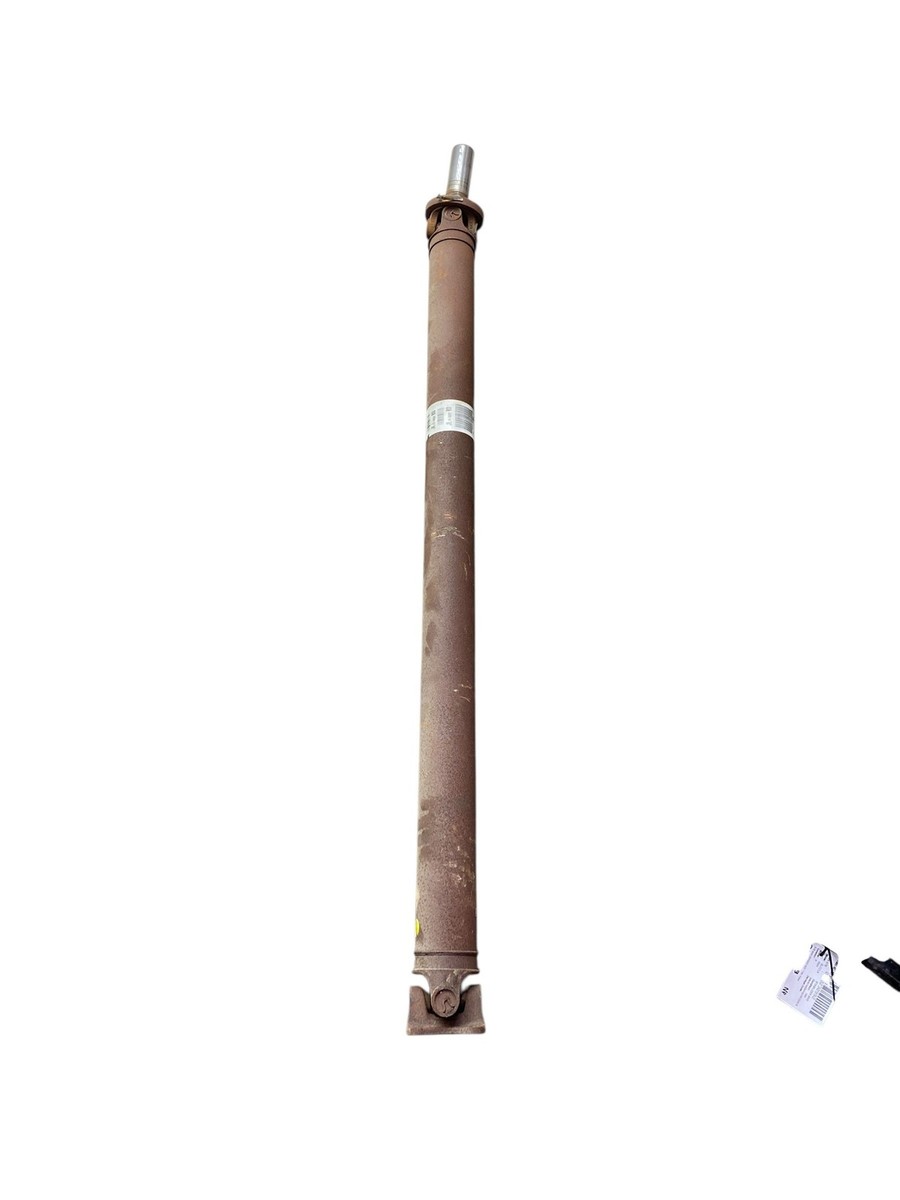 2023-2024 Lincoln Navigator L OEM Rear Drive Shaft Propeller