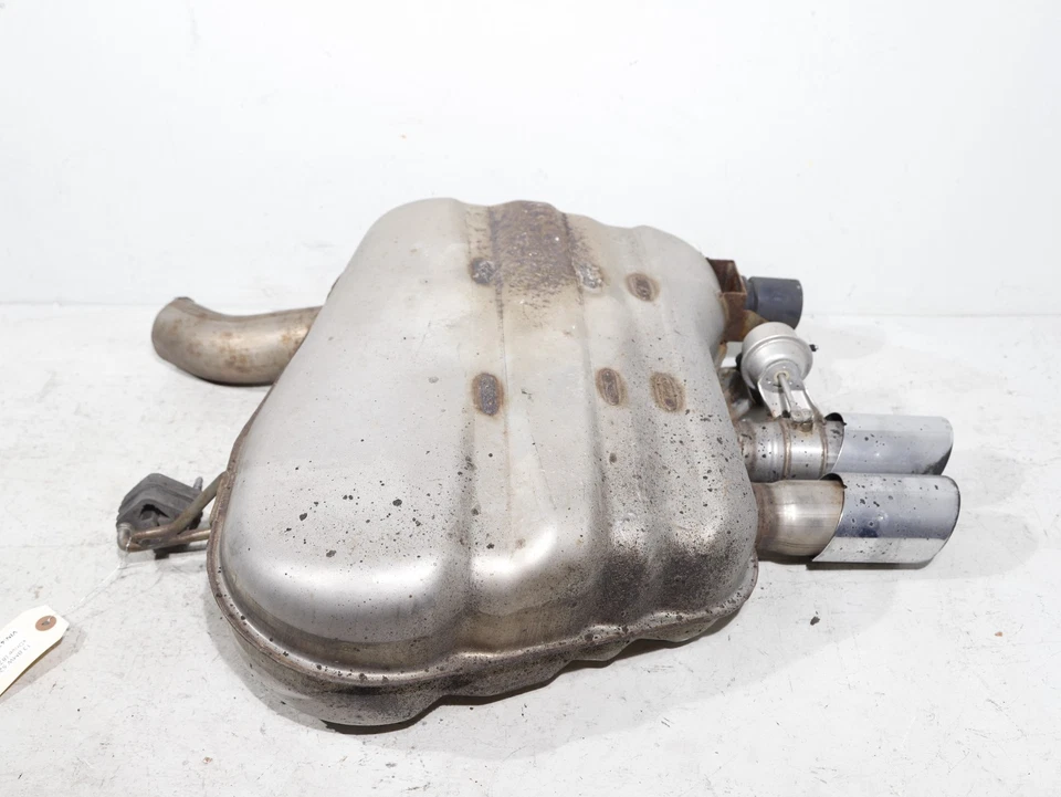 BMW 528i F10 2012-2016 punta de silenciador de escape inferior trasero 7618605 fabricante de equipos originales 87 k millas Foto 4 de 4