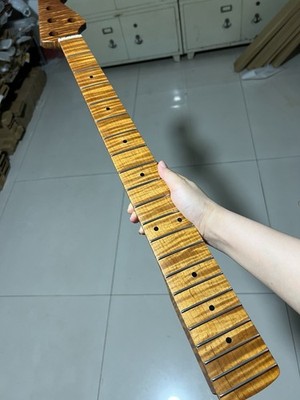 AAAAA 5-String 21frets Roasted Flame Maple Electric Bass Neck 34inch Satin