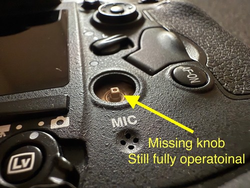 Nikon D4 Camera Pro Body Boxed +EN-EL18 Battery +XQD Memory Card = Shutter @ 64% - Picture 13 of 16