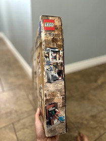 LEGO Harry Potter Hogwarts Castle 4709 (ORIGINAL BOX ) 2001