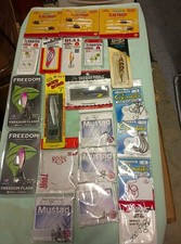 Fishing Tackle Lot of 22 New Strike King Mustard Freedom Tackle Buzz Bomb Lindy