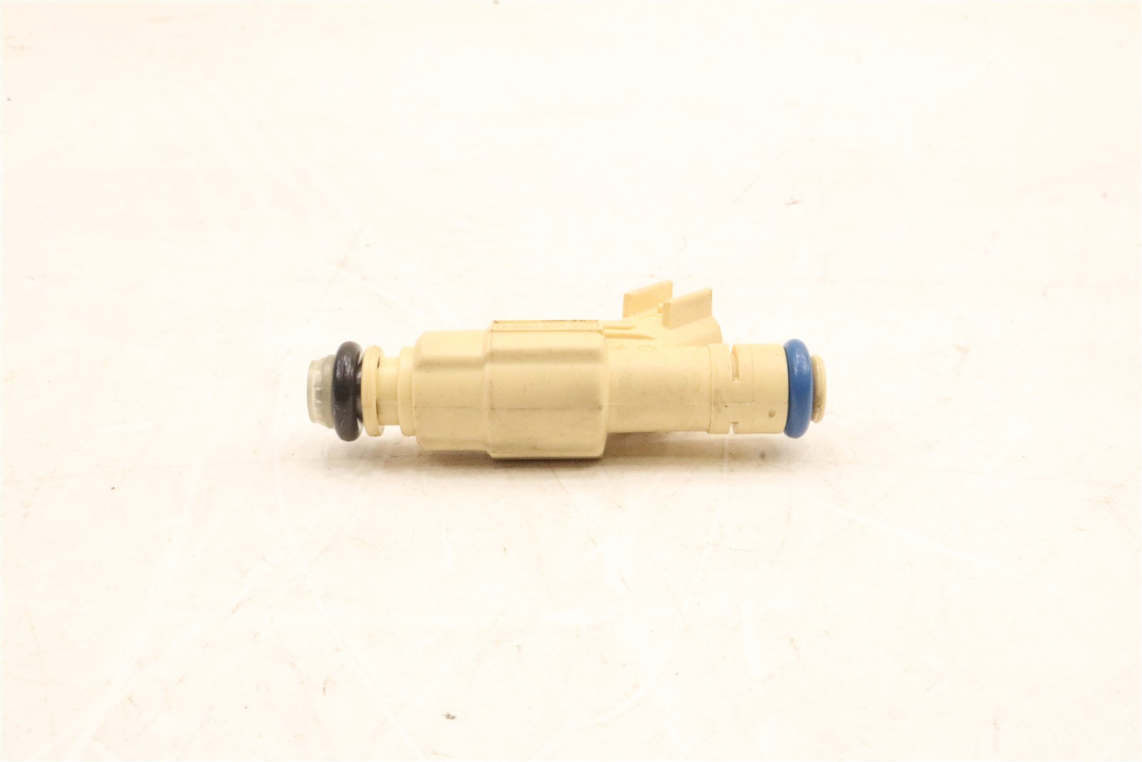 NEW Motorcraft Fuel Injector CM-4885 Explorer Mercury Mountaineer 5.0L 1999-2001 thumbnail 7