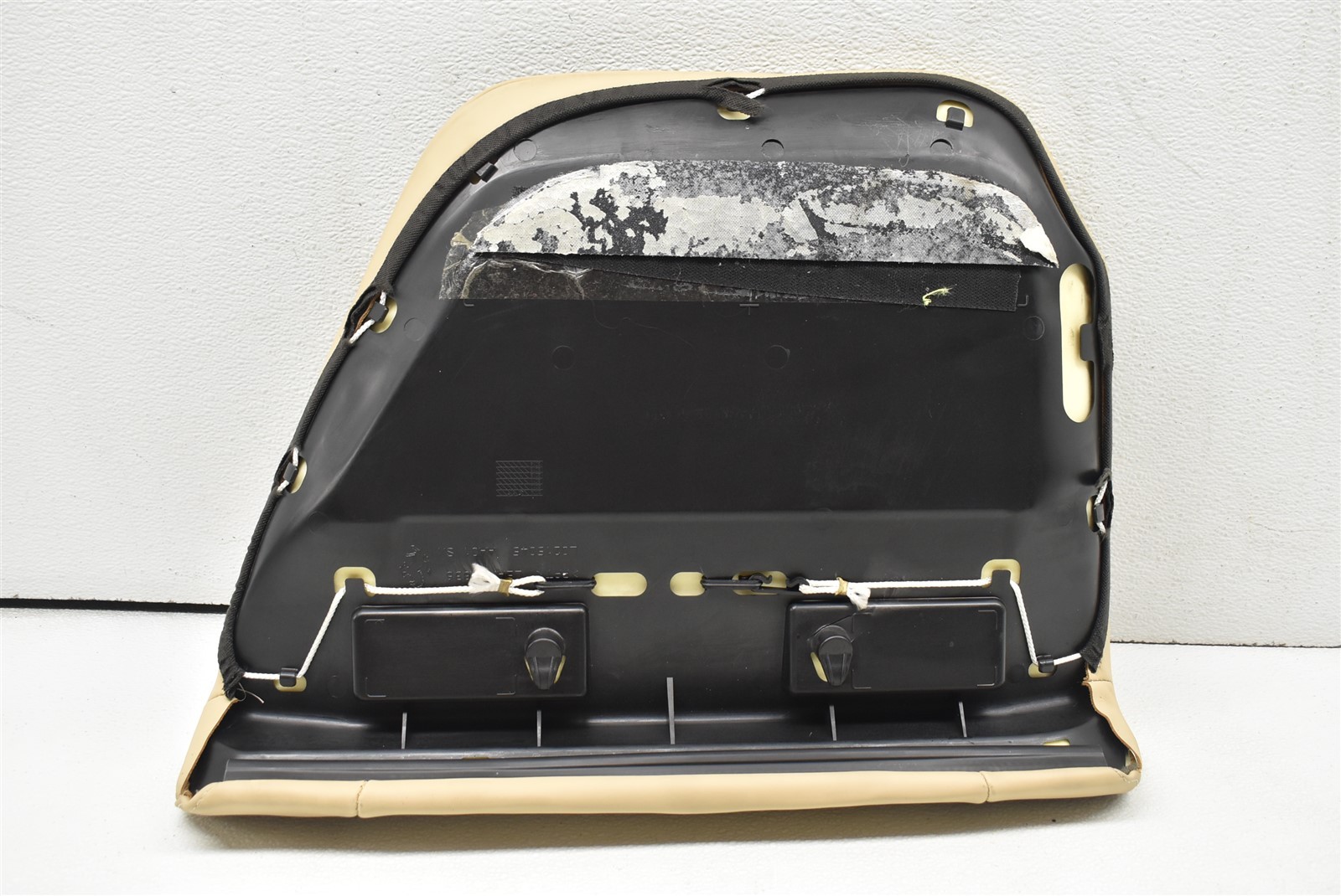 2010 Ferrari California LH Rear Seat Bottom 