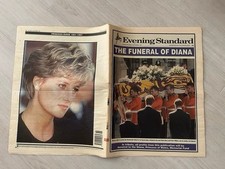 The Evening Standard English newspaper reporting on Princess Diana's fun #QY98R8