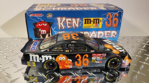 Ken Schrader #36 M&M's / Hallowen 2000 Grand Prix 1:24 - 1 of 924 BANK - Picture 3 of 8