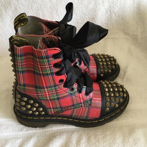 doc martens checkered