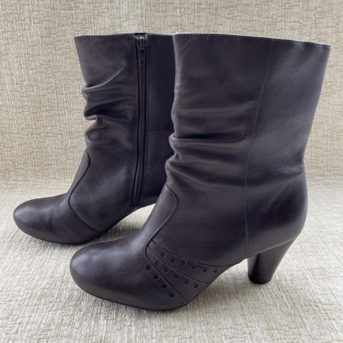 Clarks Boots Softwear Size 6 1/2 Mid Calf Ruched Soft Brown Leather Heels - Picture 2 of 24