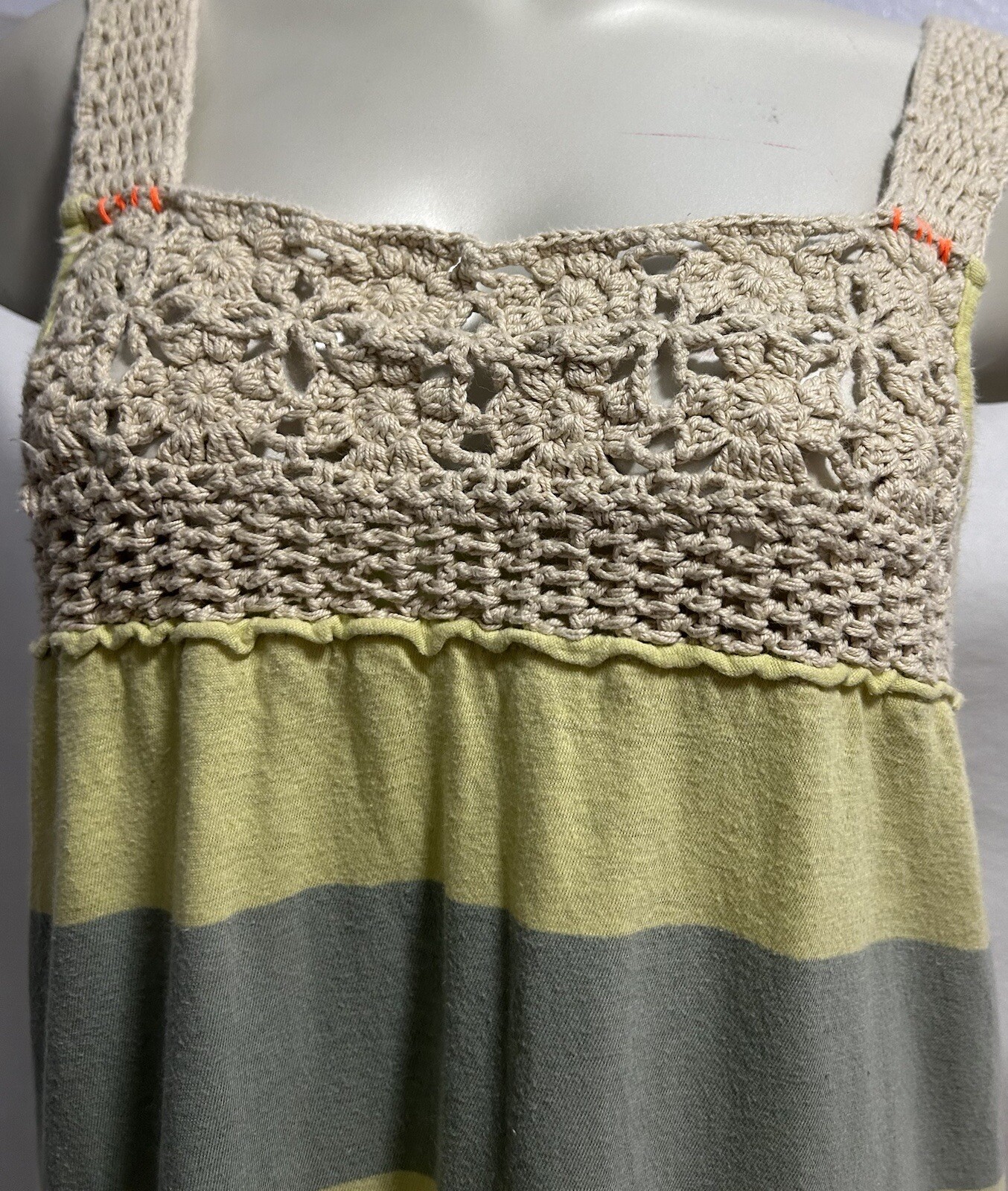 Foto 2 di 9