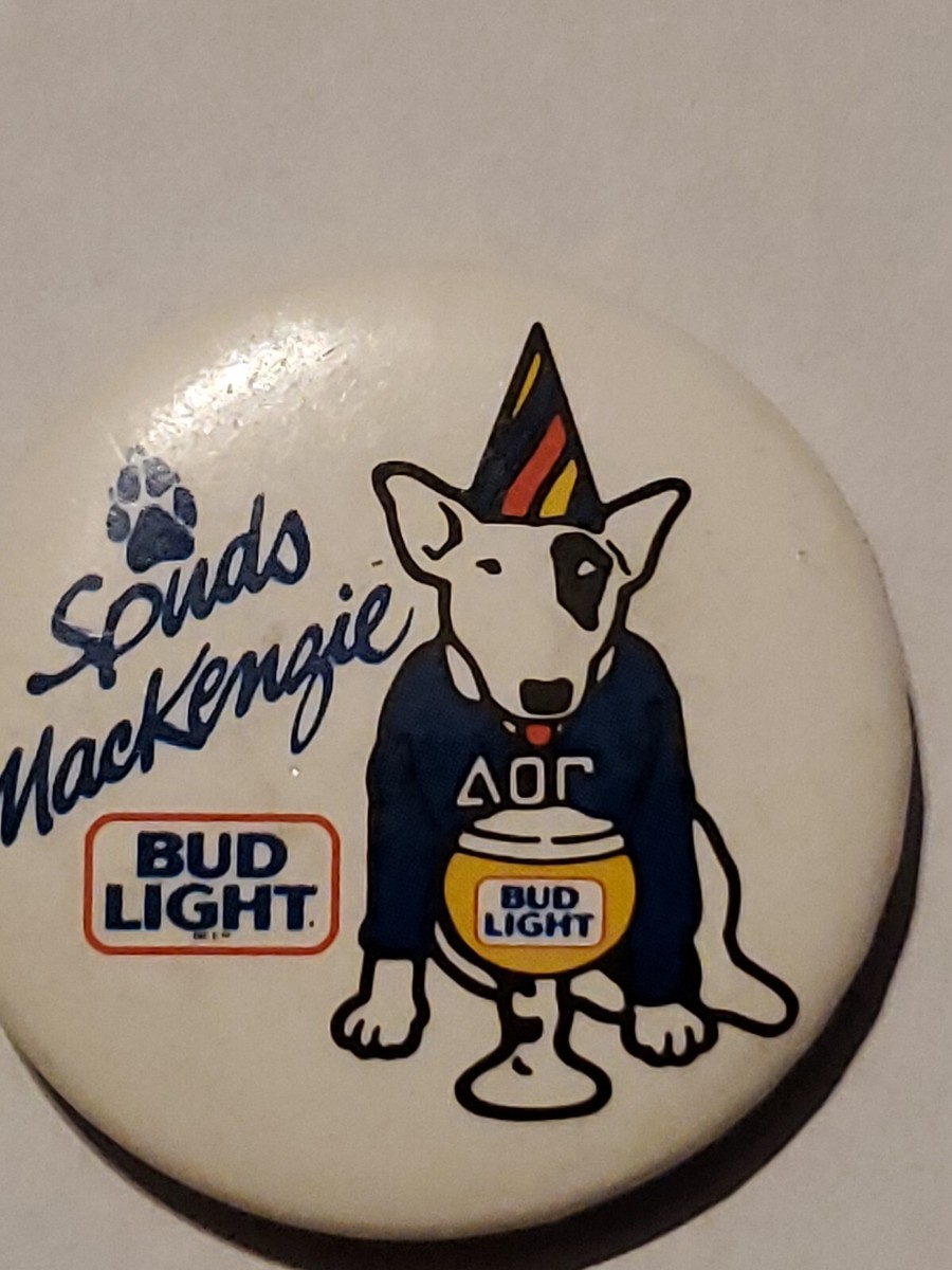Vintage Spuds Mackenzie Bud Light Anheuser Busch Magnet Button-Up