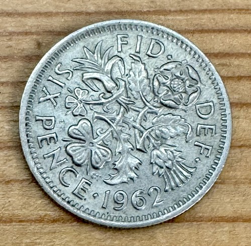 1962 Sixpence, United Kingdom, Elizabeth II (Copper-Nickel), About VF+/About EF