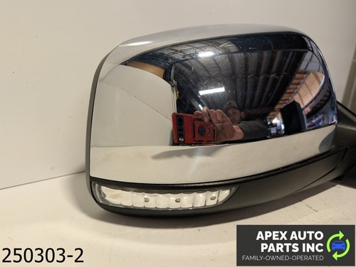 OEM 2011-2013 Jeep Grand Cherokee 3.6L Passenger Side View Mirror Power Heated - Picture 2 of 7