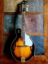 Michael Kelly Legacy F mandolin w/electronics - sunburst
