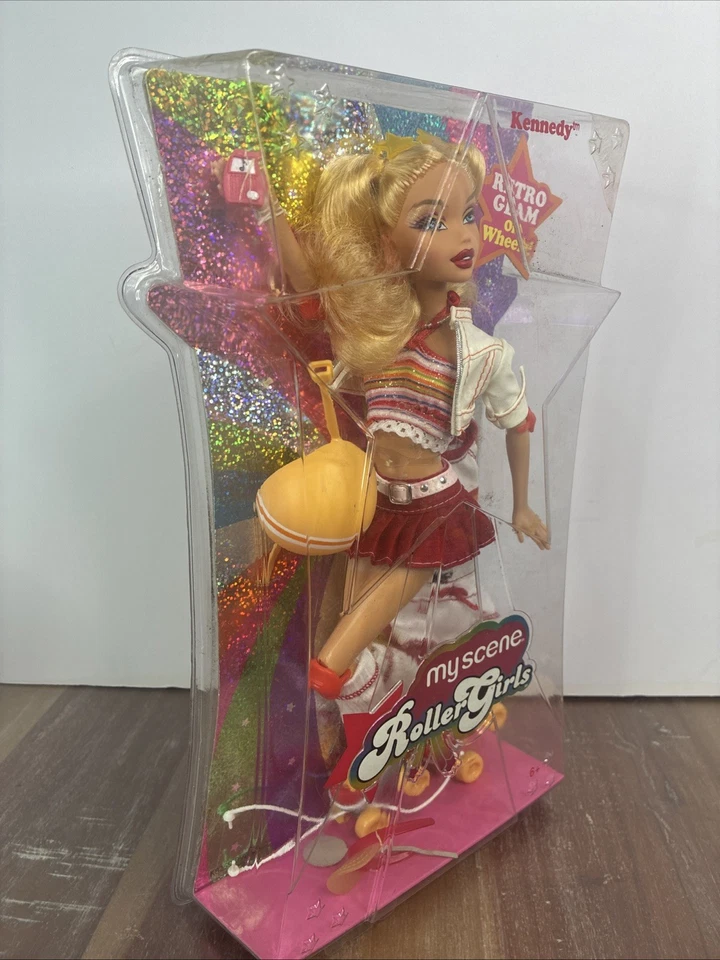 Muñeca retro glamorosa Kennedy Roller Girls My Scene 2006 Mattel K8259 Barbie Foto 2 de 4