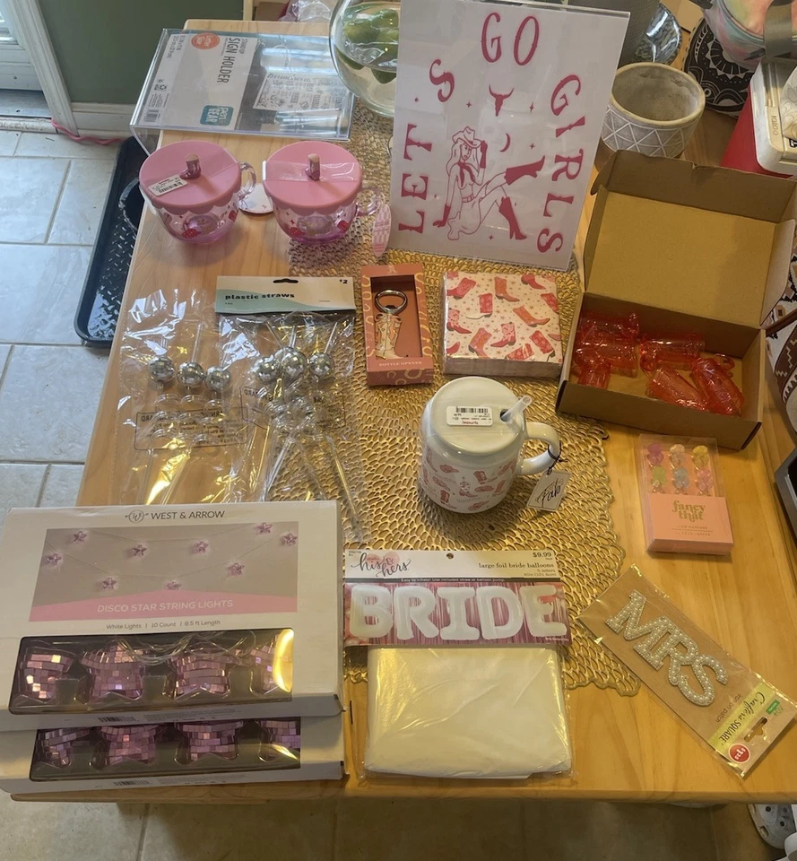 Suministros de fiesta de vaquera Foto 2 de 4