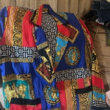 Vintage 80s Surya Silk blazer style jacket complete with shoulder pads. Surya W