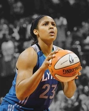 647658 Maya Moore Spotlight Basketball Wall Print Poster