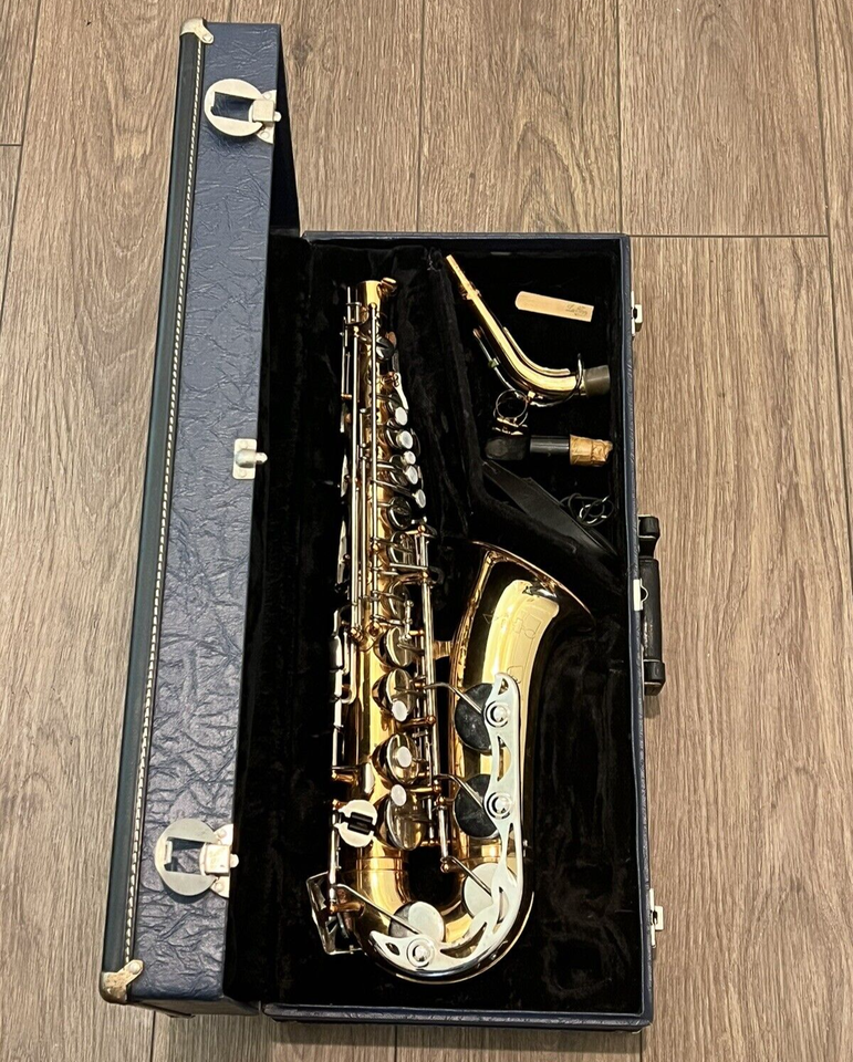 Vito Alto Saxophone with Case Made in Japan, for Parts or Repair eBay