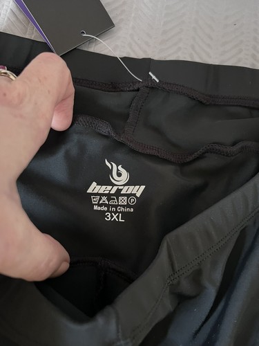 Beroy Women's 3XL Gel Padded Cycling Shorts - New With Tags - Small Snag in Leg - Picture 6 of 6