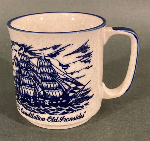 Taza de gres USS Constitution antigua Ironsides azul cobalto hecha en Japón - Imagen 3 de 5