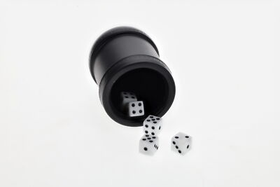 WE Games Black Plastic Dice Cup with 5 Dice included, Classic Dice Shaker