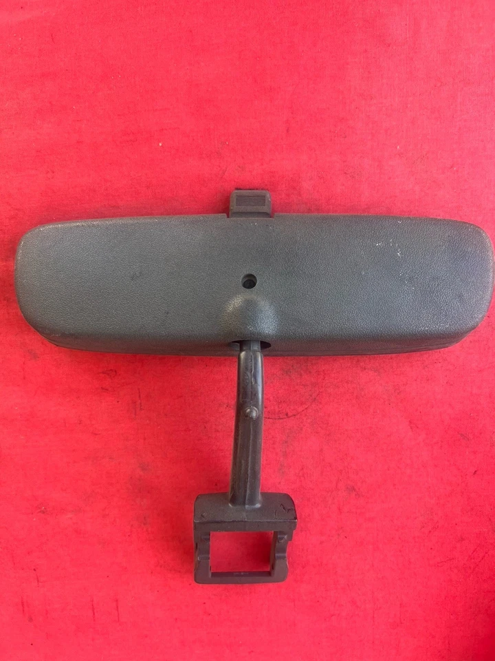 Espejo retrovisor interior central OEM 1982-1985 Toyota Celica Foto 2 de 2