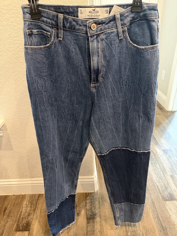 Hollister Women’s Two-Tone Patchwork Relaxed Jeans - Medium Blue size 7L
