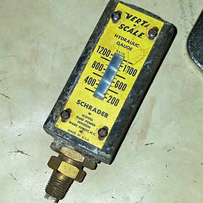 Schrader Verti-Scale Hydraulic Pressure Gauge 1200 PSI Side/Bottom Mount