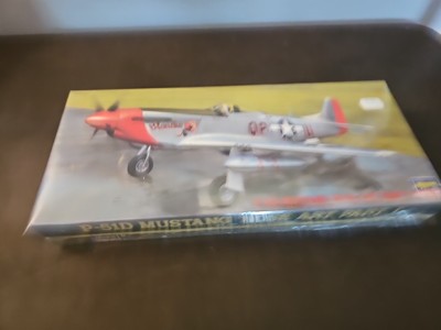 Hasegawa P-51D Mustang 'Nose Art Part 1' 1/72 Airplane Model Kit (51620) Sealed