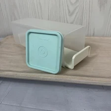 Tupperware #1696 Velveeta Cheese Keeper Cracker Container W/Tray White Blue Teal