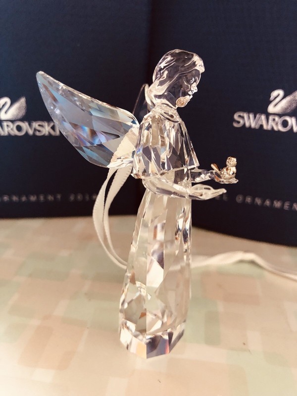 2014 Swarovski Annual Edition Angel Ornament NIB #5047231 “Holding Silver Bird”