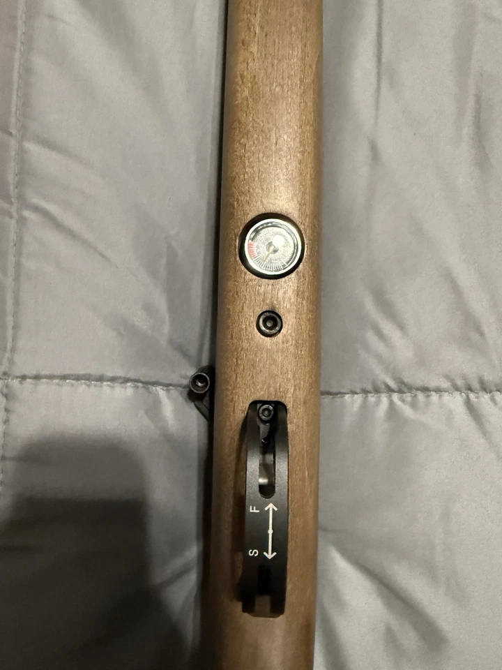 JTS Airacuda .25 Cal excelente estado Foto 3 de 4