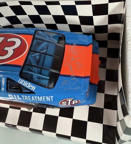 Richard Petty Autographed ERTL American Muscle 1:18 Scale Diecast STP Grand Prix - 第 7/17 張圖片