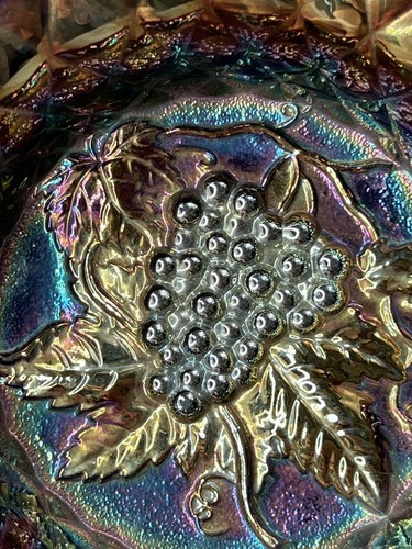 Vintage 6" Wide Fenton Carnival Glass Grapes Bowl Dish Ruffled Edge with tag - Picture 3 of 10