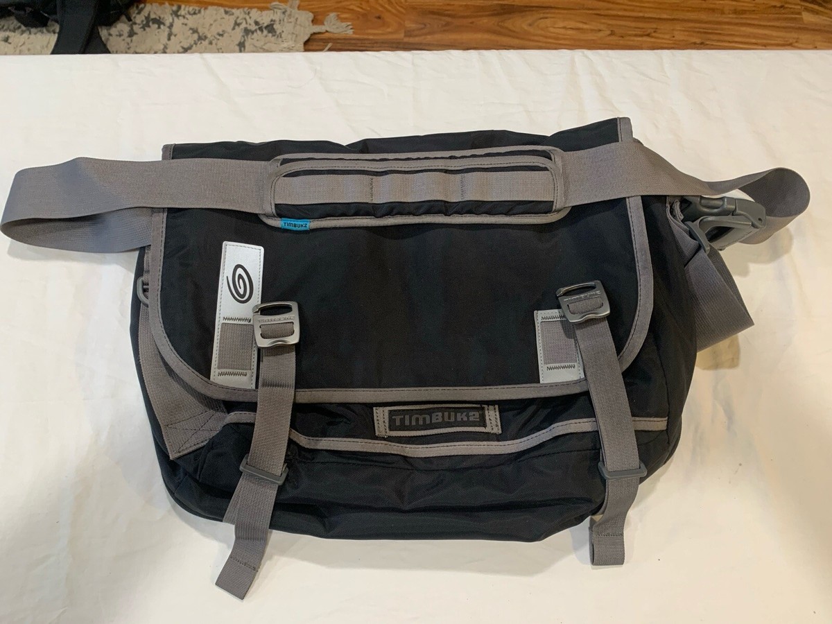 Timbuk2 Commute Messenger Laptop Crossbody Bag Black Logo