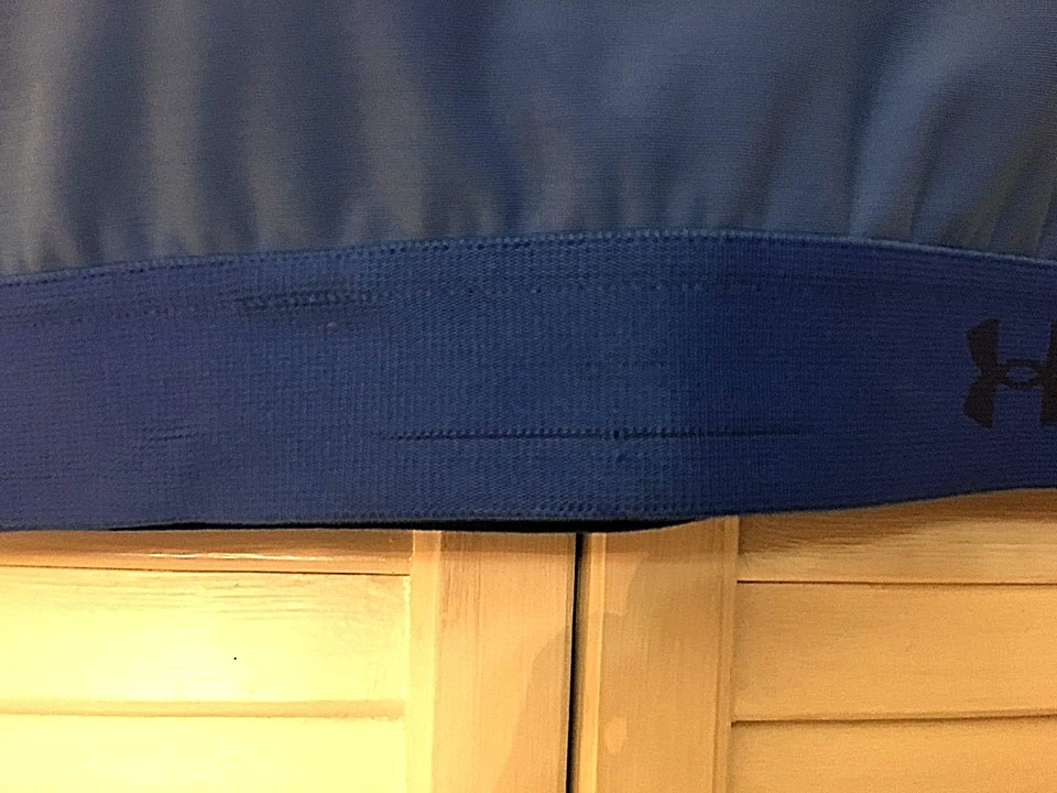 Sujetador deportivo Under Armour 1276503 para mujer Armour espalda cruzada talla M Foto 4 de 4